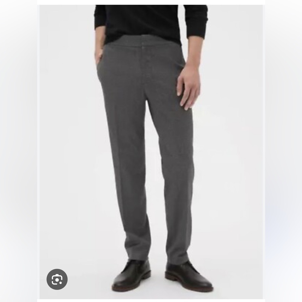 Banana Republic Charcoal Mason Athletic Tapered Dress Pants for Men